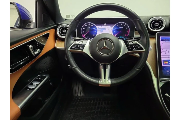$34998 : Mercedes-Benz C-Class 2022 C image 10