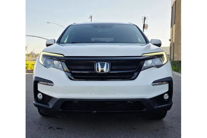 $18950 : 2021 Pilot SE image 10