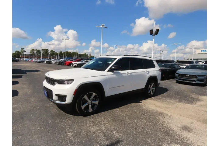 $23999 : Jeep Grand Cherokee L 2022 4 image 2