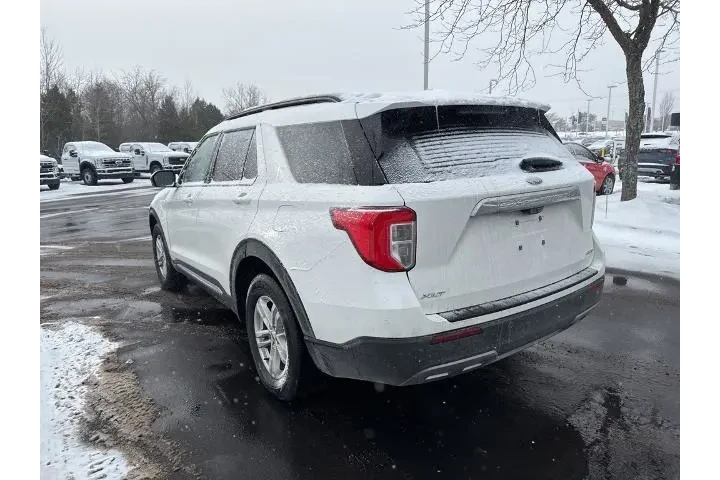 $34408 : Ford Explorer 2023 AWD XLT 4 image 9