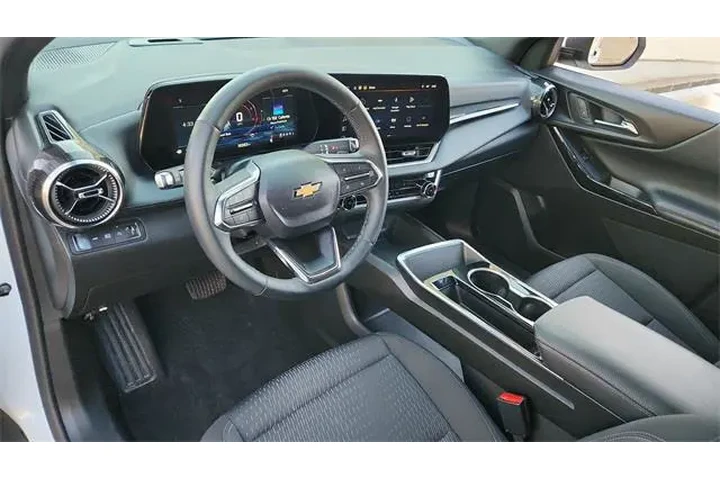 $25501 : Chevrolet Equinox 2025 4x4 L image 9