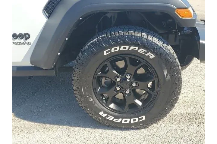 $27990 : Jeep Wrangler Unlimited 2022 image 7