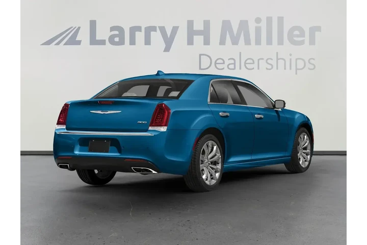 Chrysler 300 2020 Touring 4d image 2