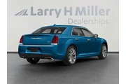 Chrysler 300 2020 Touring 4d thumbnail