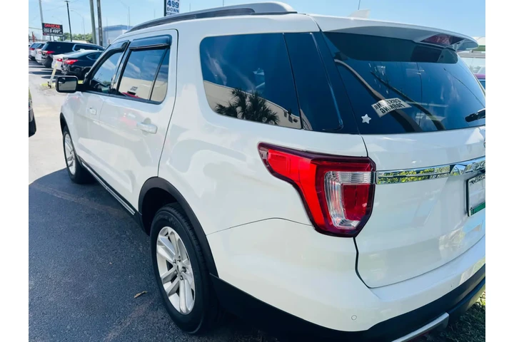 $14000 : Ford Explorer XLT Sport image 4