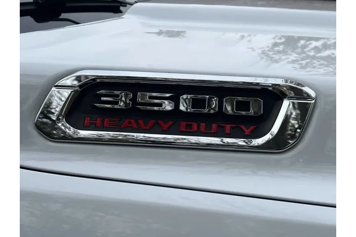 $43997 : 2021 RAM 3500 Big Horn image 10