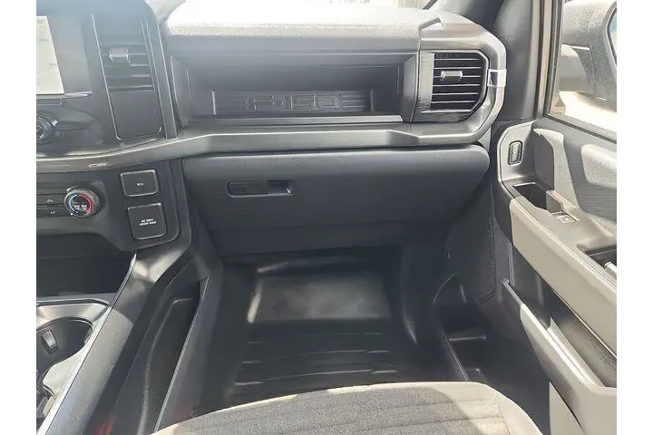 $38990 : Ford F-150 2023 4x4 Lariat 4 image 10