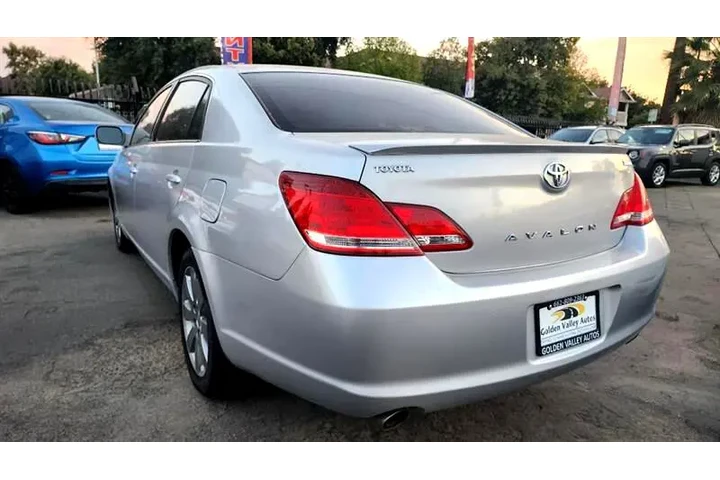 $5499 : 2006 Avalon image 4