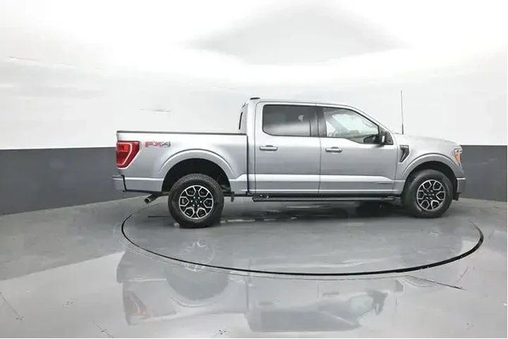 $39939 : Ford F-150 2023 4x4 XLT 4dr image 7