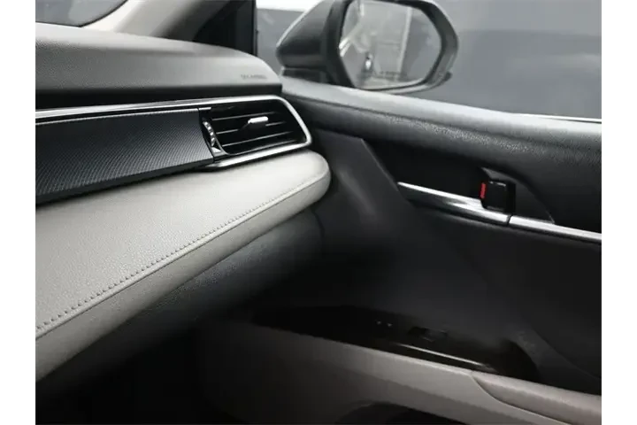 $17331 : Toyota Camry 2023 LE 4dr Sed image 10