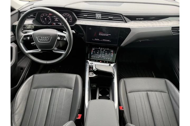 $37900 : 2024 Q8 e-tron Premium Plus image 2