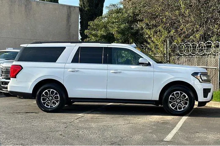 $39986 : Ford Expedition MAX 2024 4x4 image 7