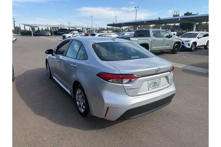 $19900 : Toyota Corolla 2023 LE 4dr S image 3