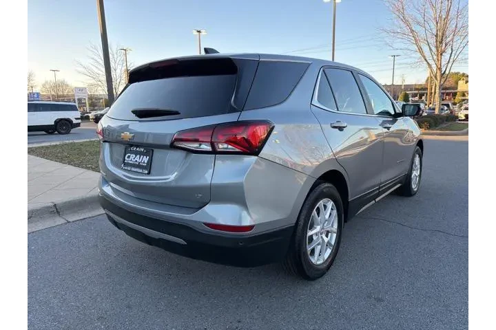 $21574 : Chevrolet Equinox 2023 LT 4d image 8