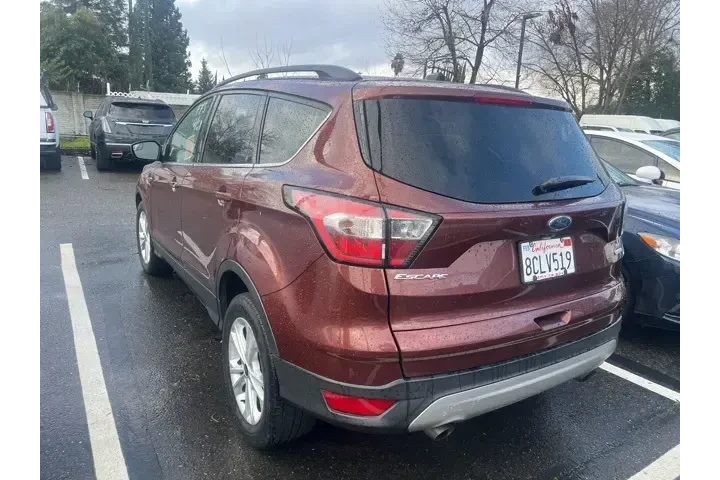 $11988 : Ford Escape 2018 SE 4dr SUV image 8