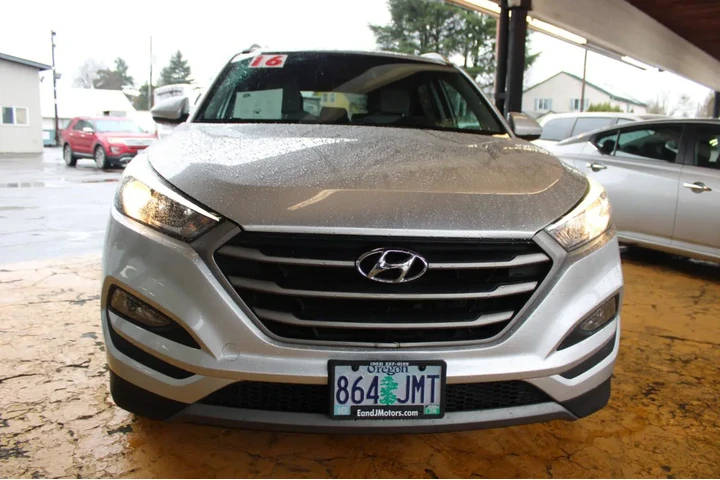$12995 : 2016 Tucson AWD 4dr Sport image 2