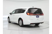 $23998 : Chrysler Pacifica 2023 Touri thumbnail