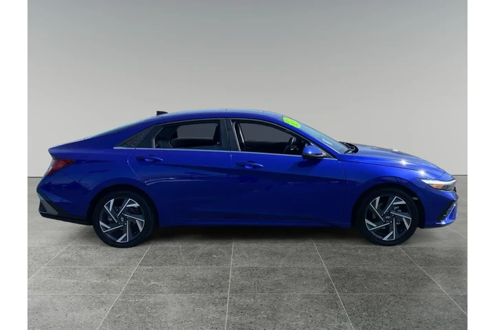 $29001 : Hyundai ELANTRA 2025 Limited image 6