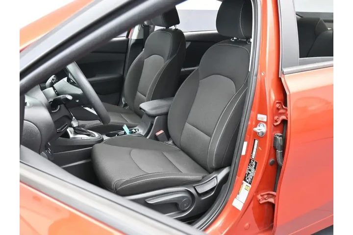 $14991 : Kia Forte 2023 LX 4dr Sedan image 10