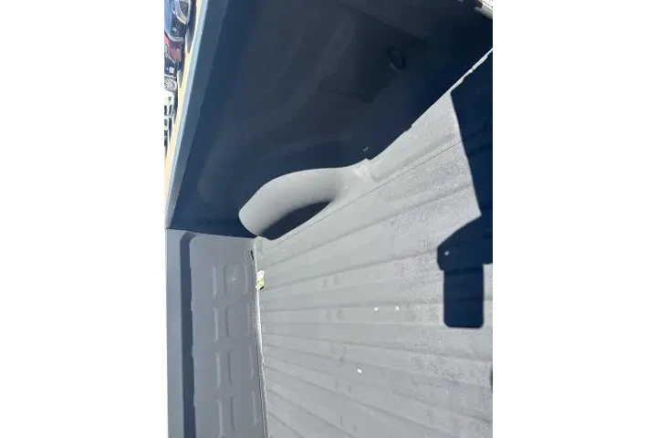 $18360 : Ram 1500 2017 4x2 Laramie Li image 5