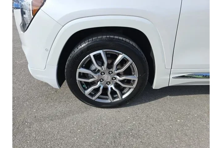 $26500 : GMC Terrain 2022 AWD Denali image 9