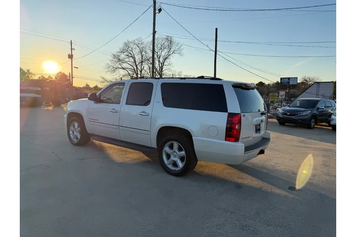 $11995 : 2011 Suburban image 5