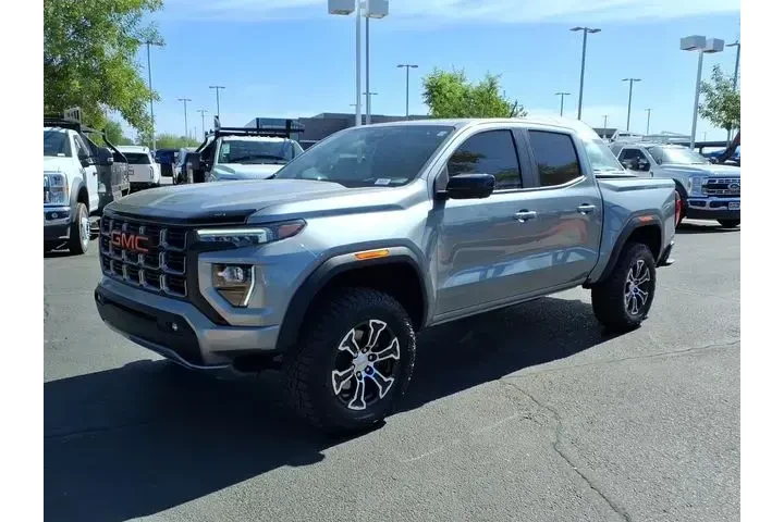 $39321 : GMC Canyon 2024 4x4 AT4 4dr image 8