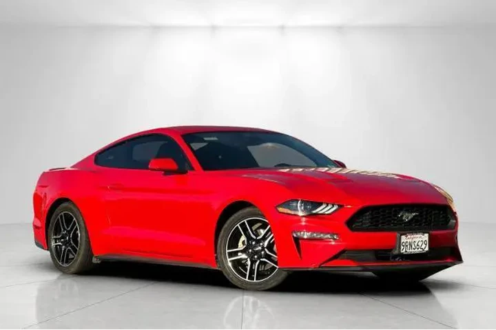 $22995 : Ford Mustang 2022 EcoBoost P image 1