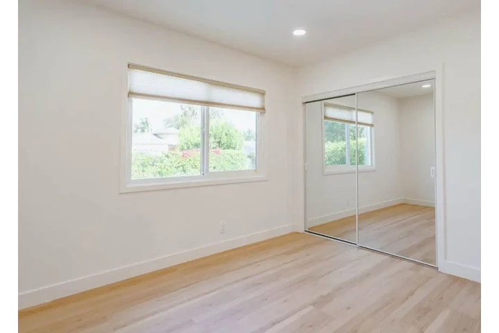 $2500 : 3Bed/2Bad House in Los Angeles image 7