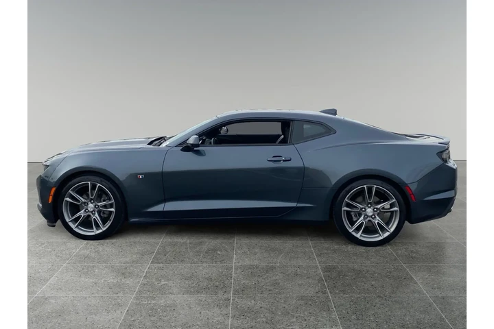 $32774 : Chevrolet Camaro 2023 image 2