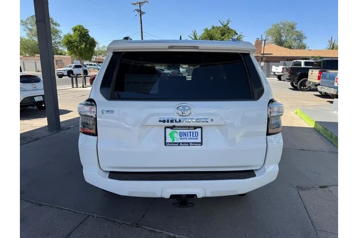 2016 4Runner SR5 4WD image 6
