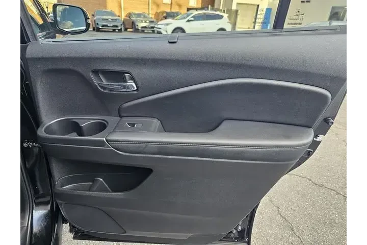 $36698 : Honda Pilot 2022 AWD SE 4dr image 10