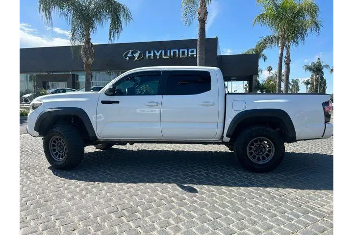 $34995 : Toyota Tacoma 2019 image 6