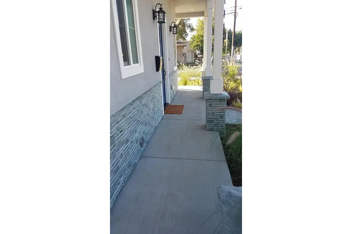$1000 : 2444 Cabrillo Ave, Torrance, C image 6