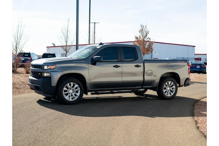 $30478 : 2021 Silverado 1500 Custom image 8
