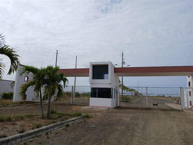 $16000 : Venta de terrenos Sur de Manta image 1