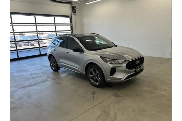 $24490 : Ford Escape 2023 AWD ST-Line image 5