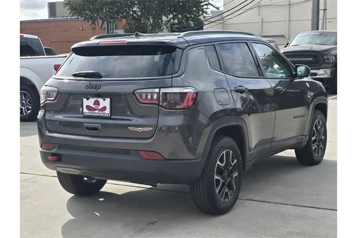 $17963 : Jeep Compass 2019 4x4 Trailh image 7