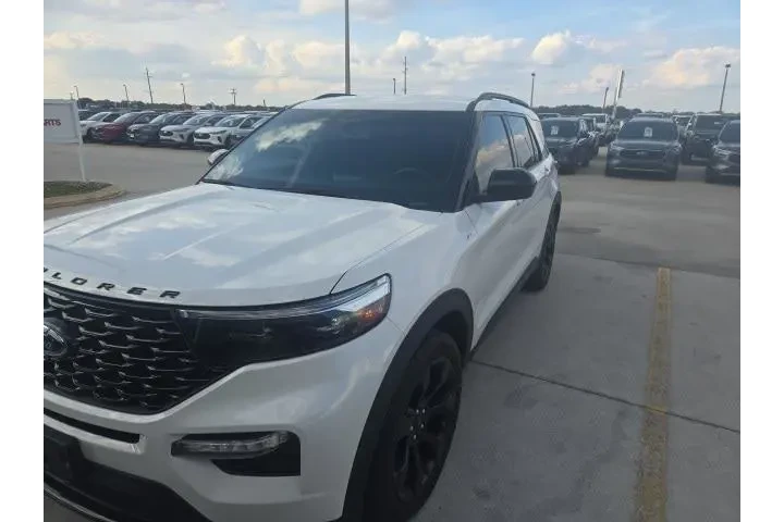 $33299 : Ford Explorer 2023 ST-Line 4 image 2
