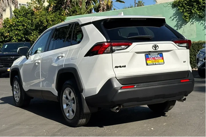 $25555 : Toyota RAV4 2023 LE 4dr SUV image 6