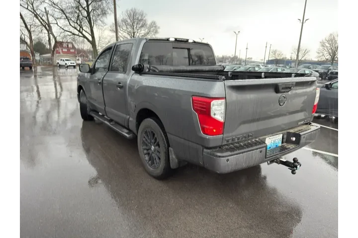 $13818 : Nissan Titan 2019 4x2 S 4dr image 6