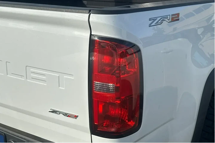 $35990 : Chevrolet Colorado 2022 4x4 image 6