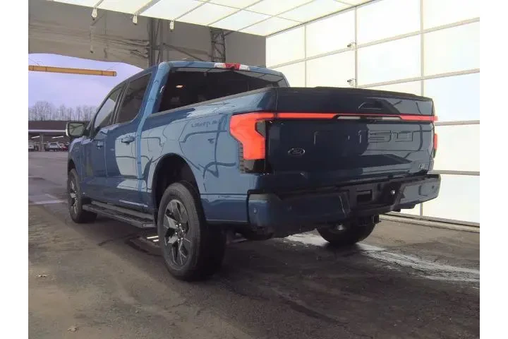 $37999 : Ford F-150 Lightning 2022 AW image 8