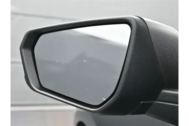 $17576 : Chevrolet Equinox 2021 LS 4d image 5