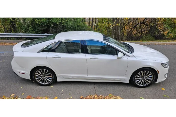 $8495 : 2017 MKZ Select image 5