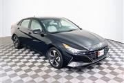 $22285 : PRE-OWNED 2021 HYUNDAI ELANTR thumbnail