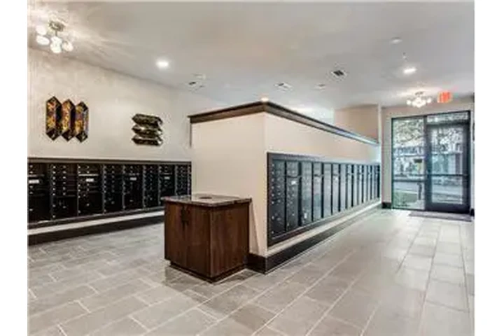 $1828 : Rental property with 1 bedro image 8