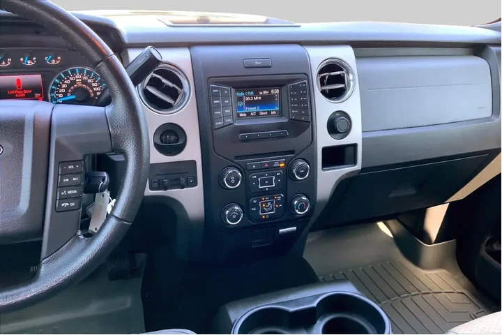 $11991 : Ford F-150 2013 4x2 XLT 4dr image 5