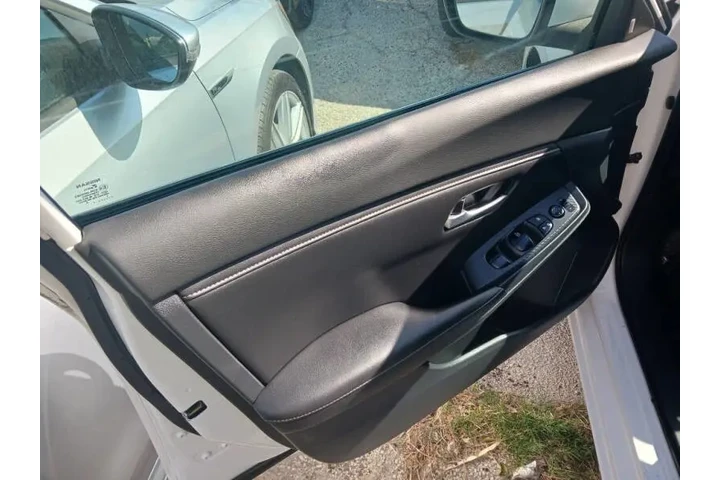 $11800 : 2021 Sentra S image 5