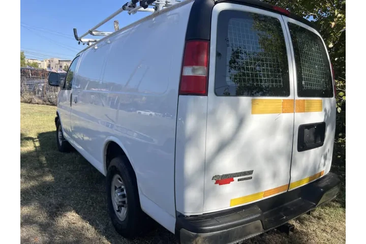 $11995 : 2014 Express 2500 image 7